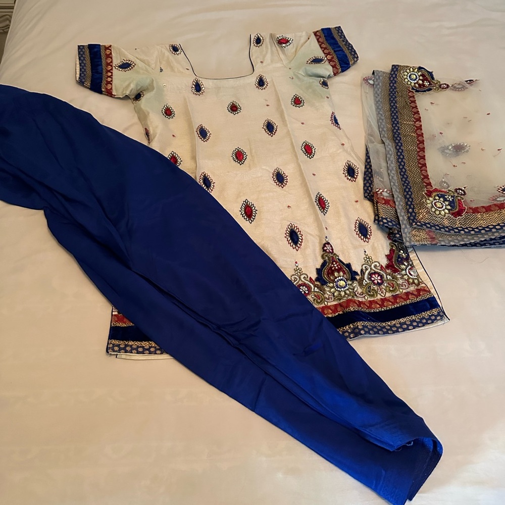 Indian suit